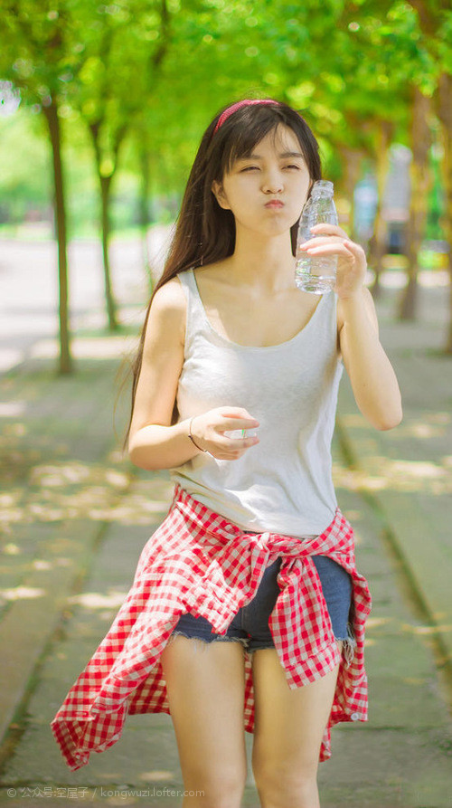 JiuyouAPP下载-雷霆阵容调整后首场比赛表现不俗，雷霆阵容名单