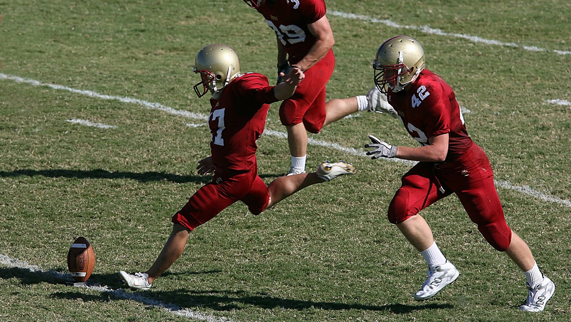 海外球员适应五大联赛的心理机制解析，外国球员进入国内职业联赛属于什么流动